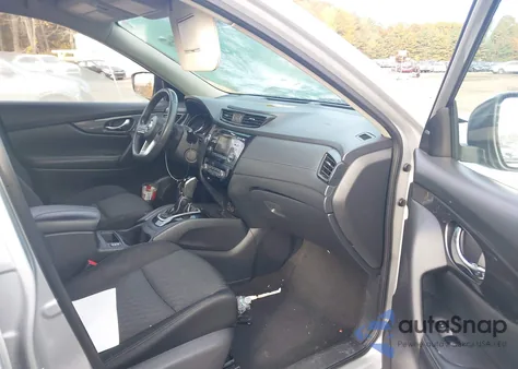 2017 Nissan Rogue Sv z USA, uszkodzony, nr VIN KNMAT2MV8HP557240